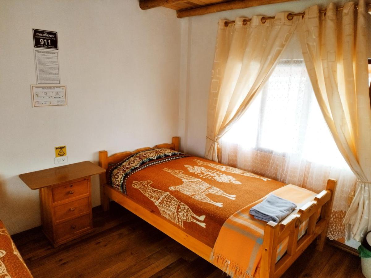 Hostal Taita Cristobal Isinlivi Екстер'єр фото