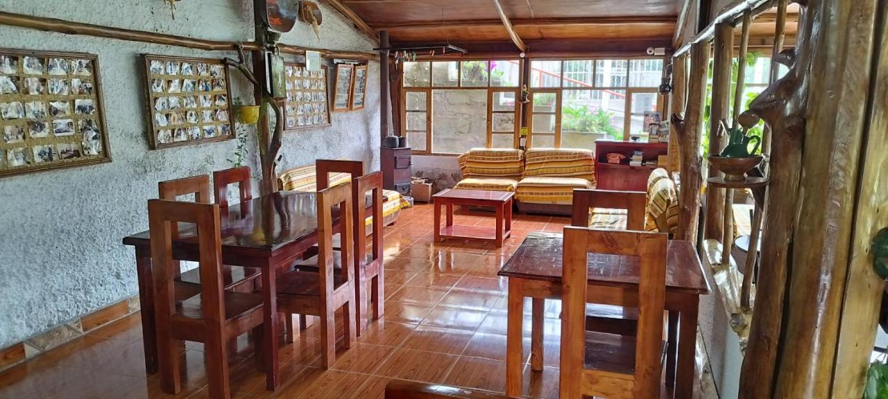 Hostal Taita Cristobal Isinlivi Екстер'єр фото